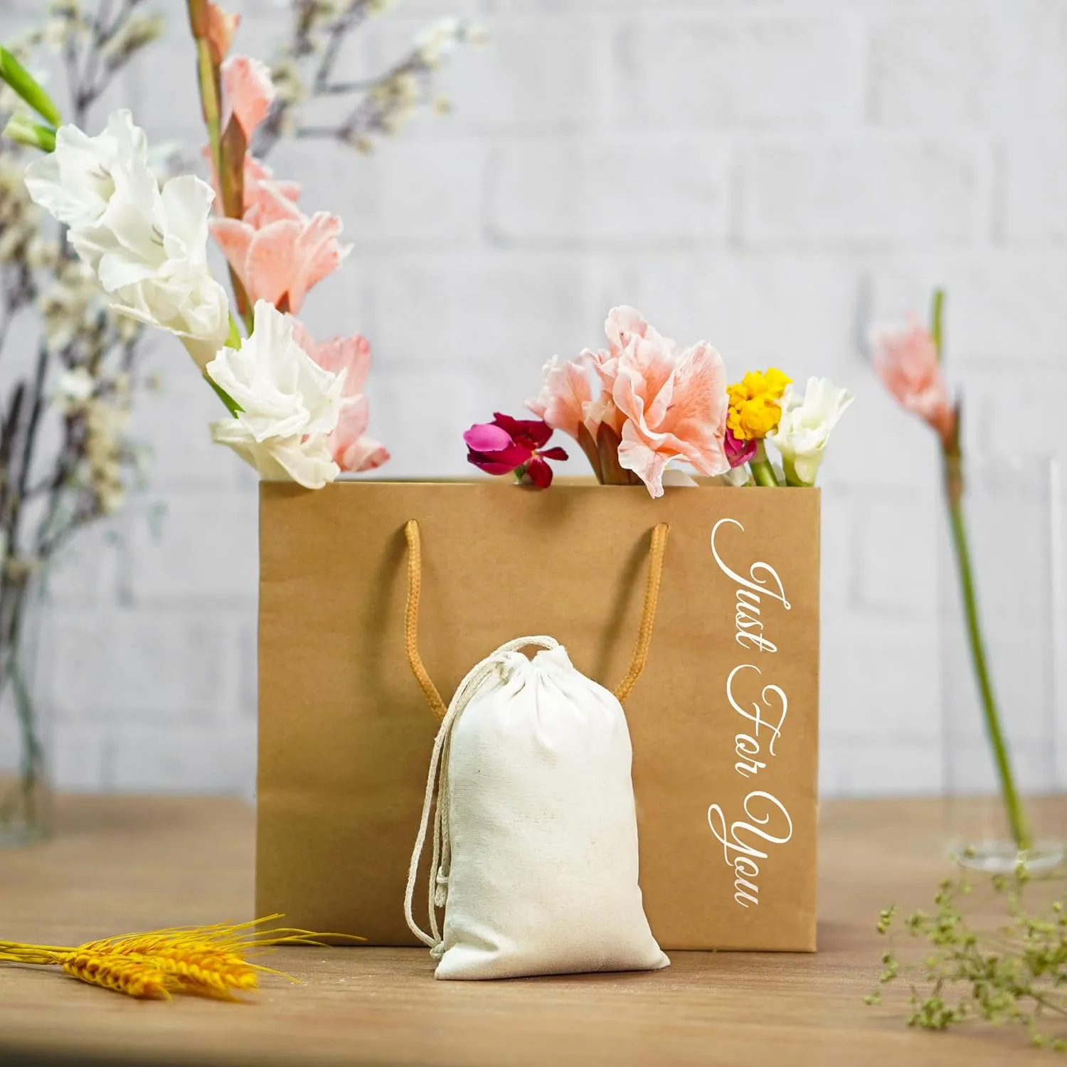 50 Pcs 3 x 4 Inches Small Muslin Bags with Drawstring Cotton Drawstring Sachet Bags Reusable Empty Gift Pouch for Party Home Supplies Wedding Storage and DIY Craft
