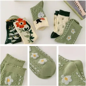 5/10 Pairs Embroidered Floral Socks for Women Combed Cotton Above Ankle Crew Socks