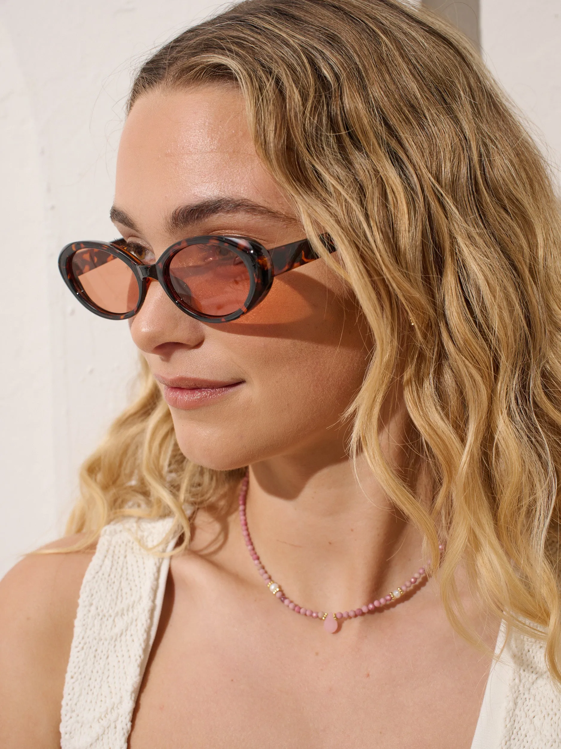 Anderson Oval Frame Sunglasses in Tort