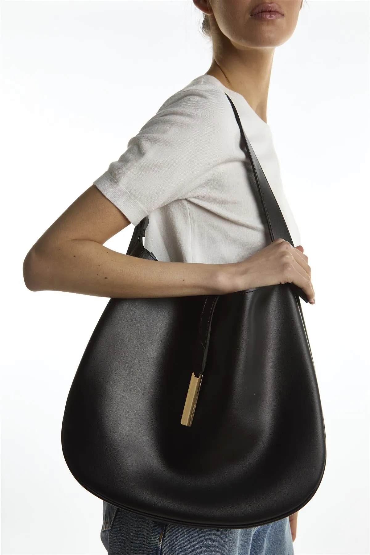 Black Gold Clasp Shoulder-Bag