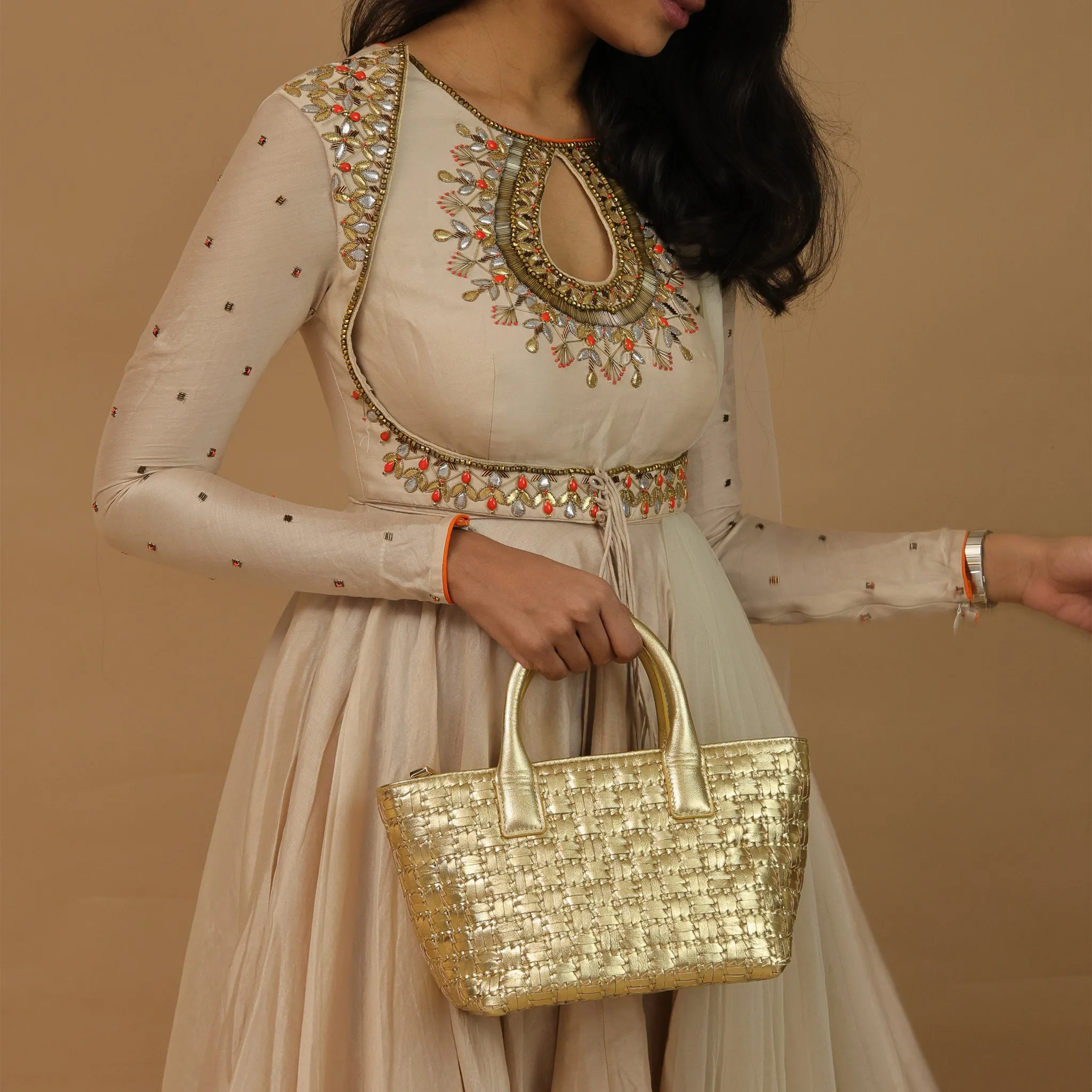 CA 1589 | WOVEN FM5 | GOLD