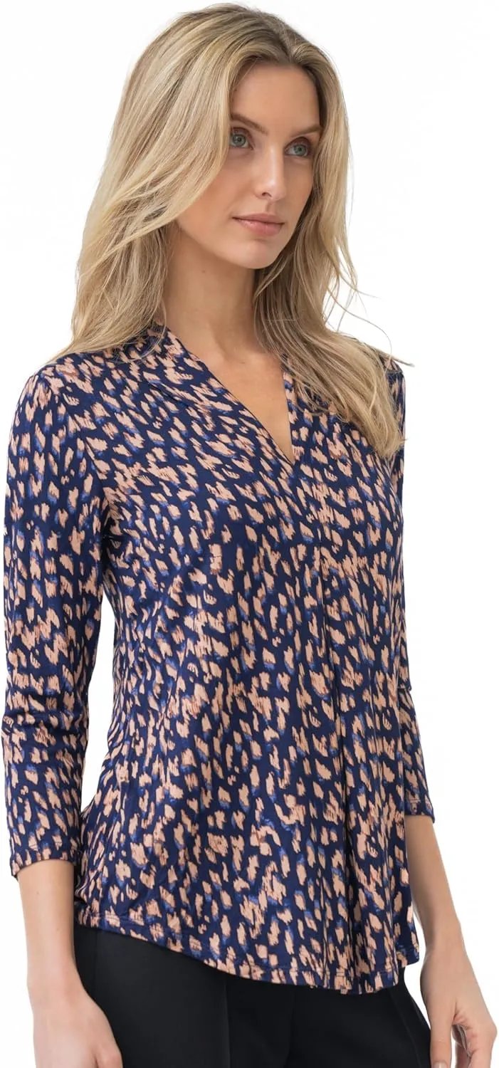 Cable & Gauge 3/4 Sleeve V-Neck Patterned Inverted Pleat Top