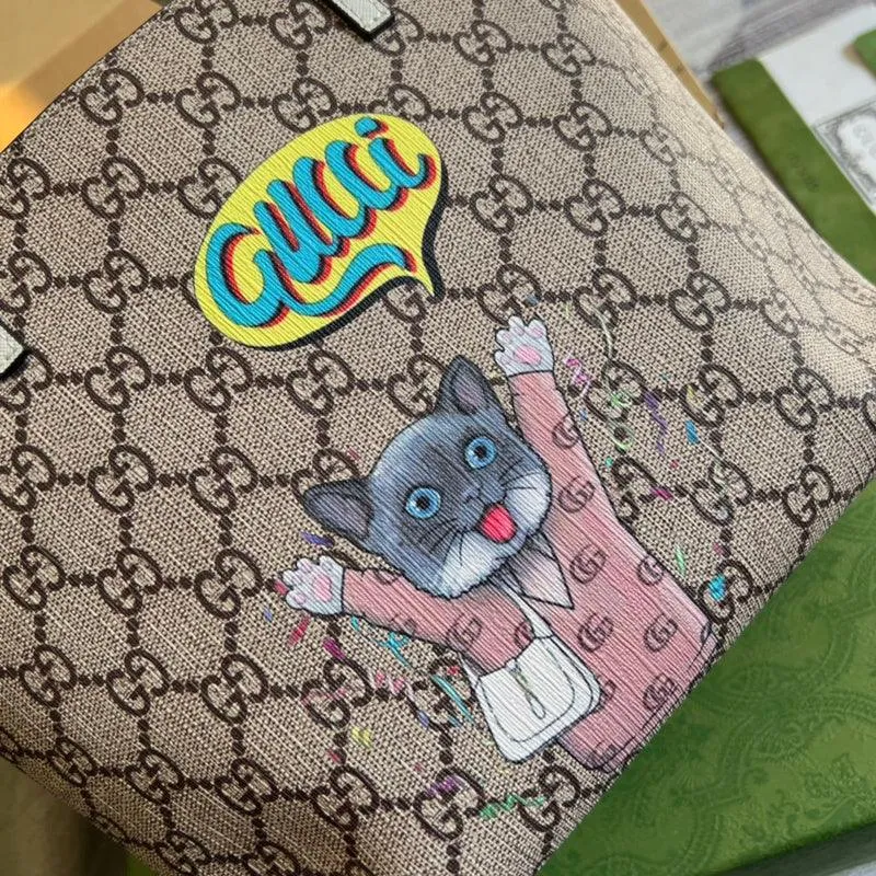 Charm - GG Bags - 1679