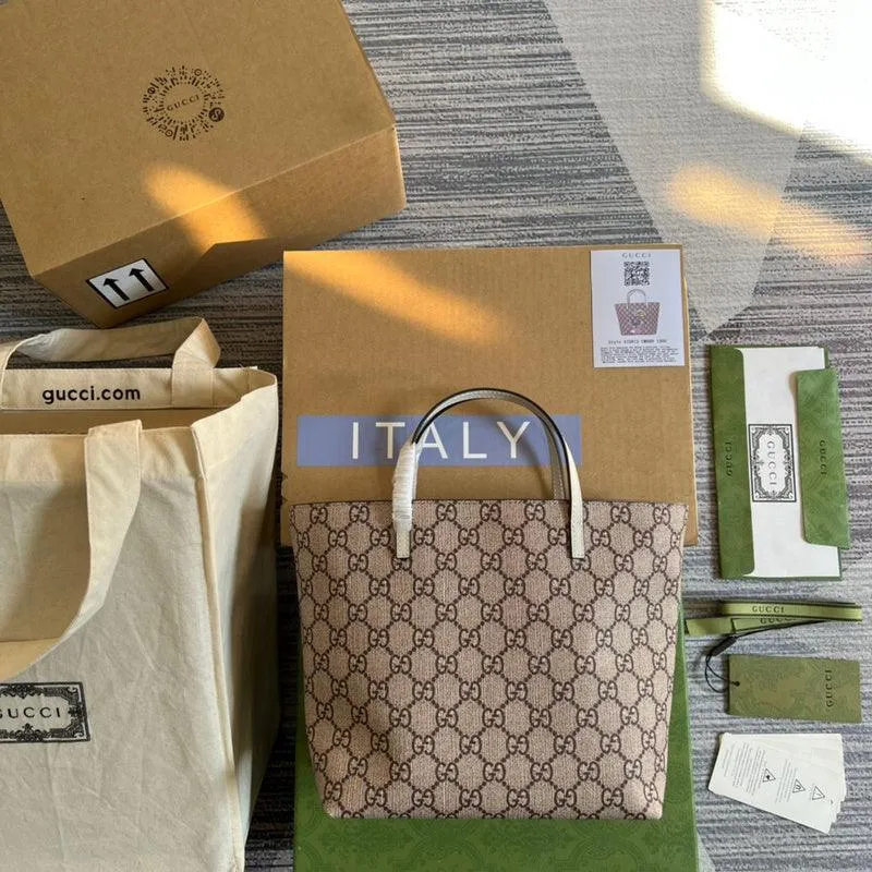 Charm - GG Bags - 1679
