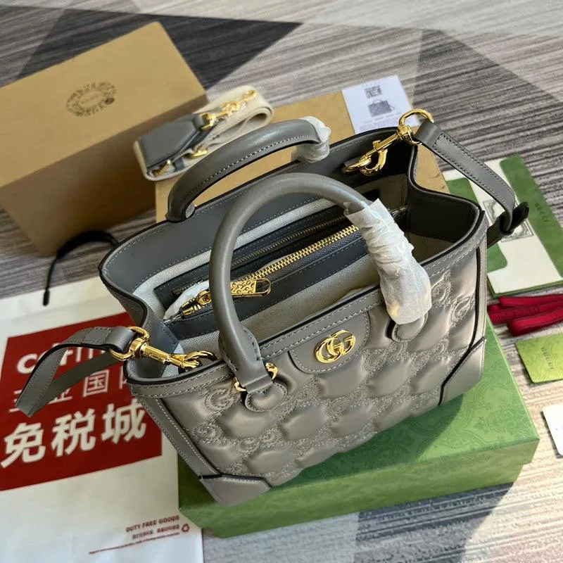 Charm - GG Bags - 595
