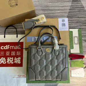 Charm - GG Bags - 595