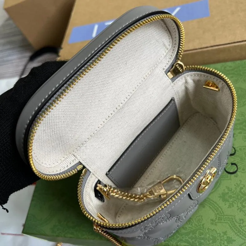 Charm - GG Bags - 999
