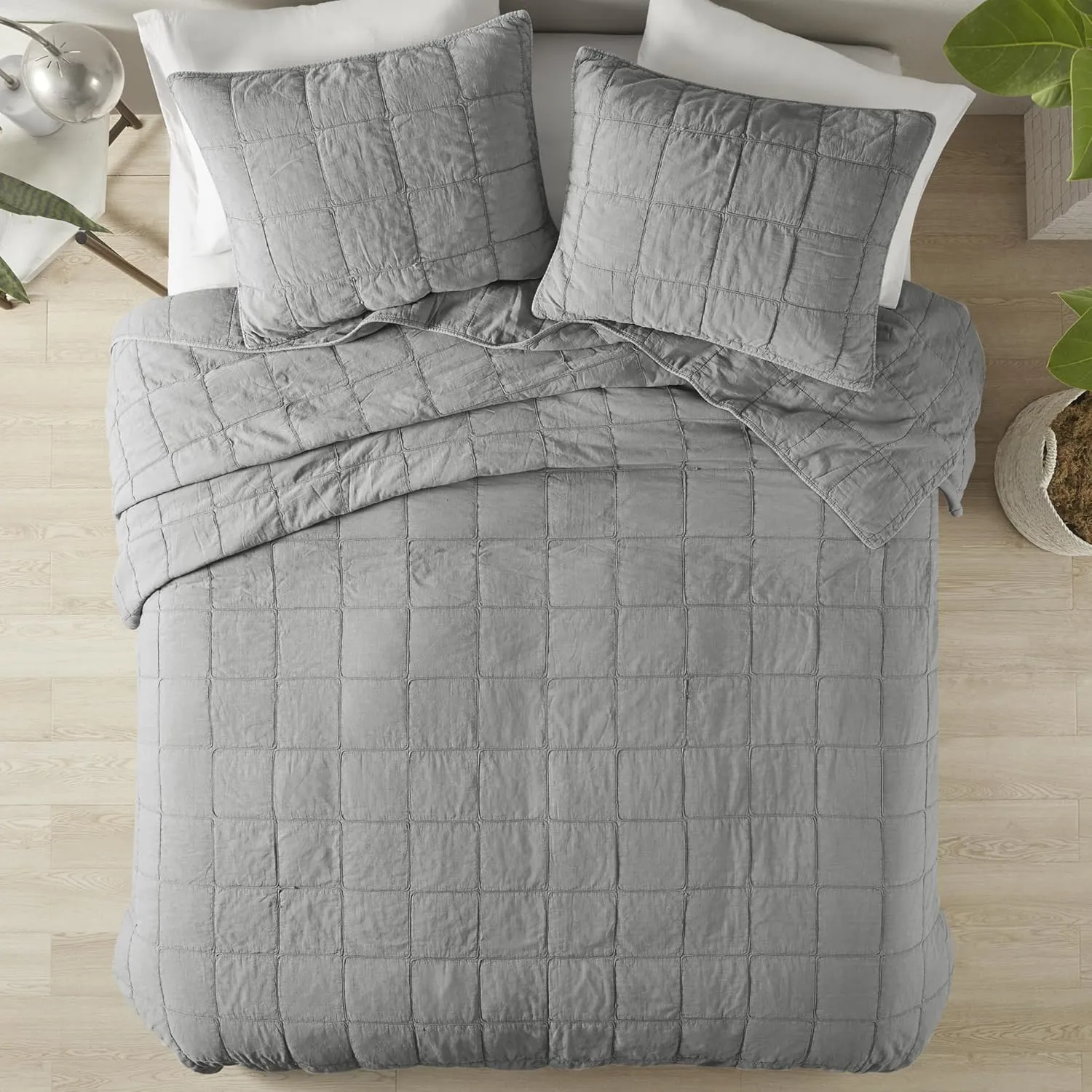 CROSCILL Quilt Set Casual Cord Quilting, Oversized Coverlet for Queen Size Bed, Grid-Patterned Texture, All Season, Lightweight & Soft Pre-Washed Cotton Coverlet Bedspread, Shams, Gema, Grey 3 Piece