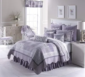 Donna Sharp Twin Bedding Set - 2 Piece - Lavender Rose Cotton Contemporary Quilt Set with Twin Quilt and One Standard Pillow Sham - Machine Washable