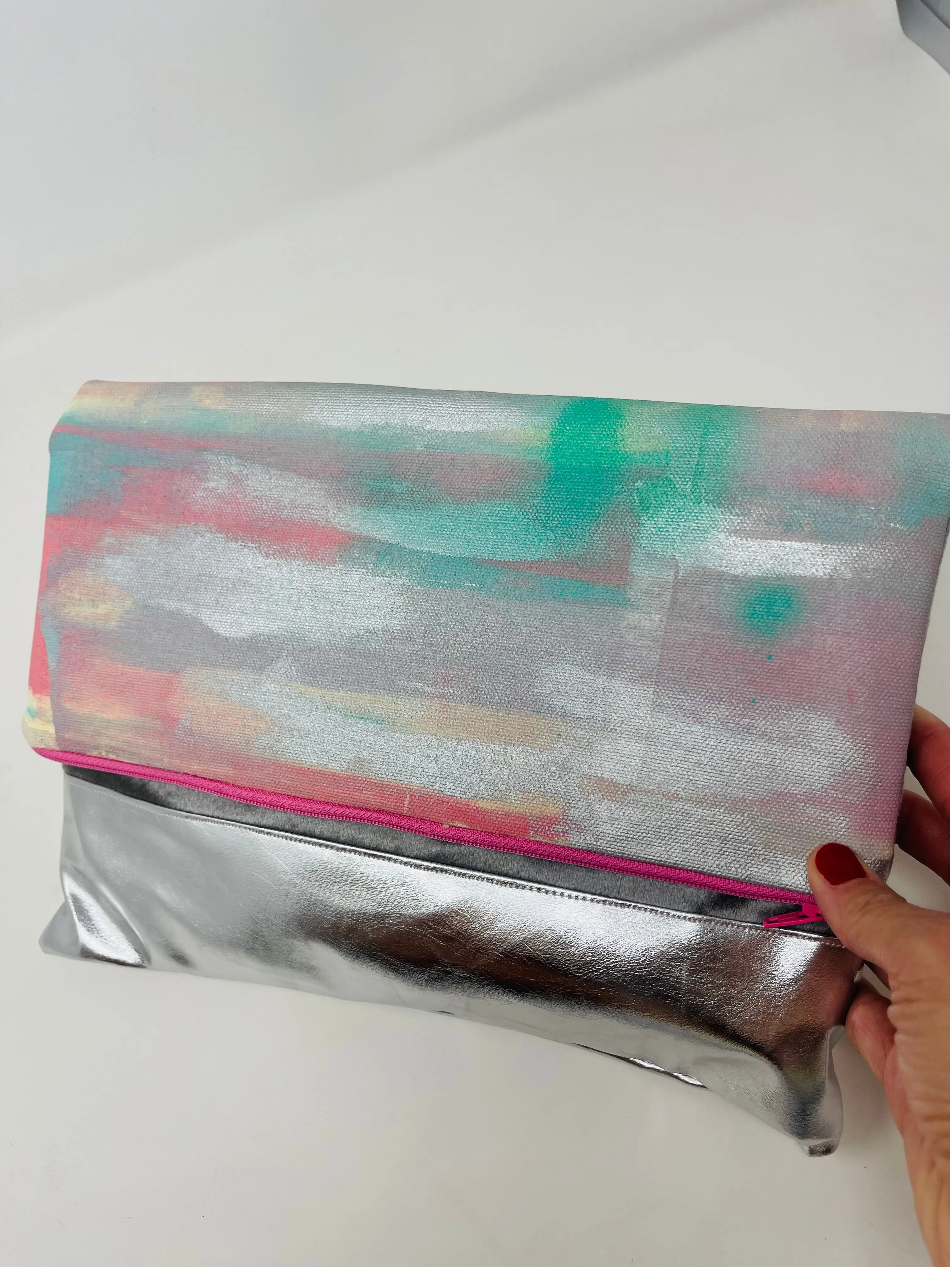 Eleanor Clutch