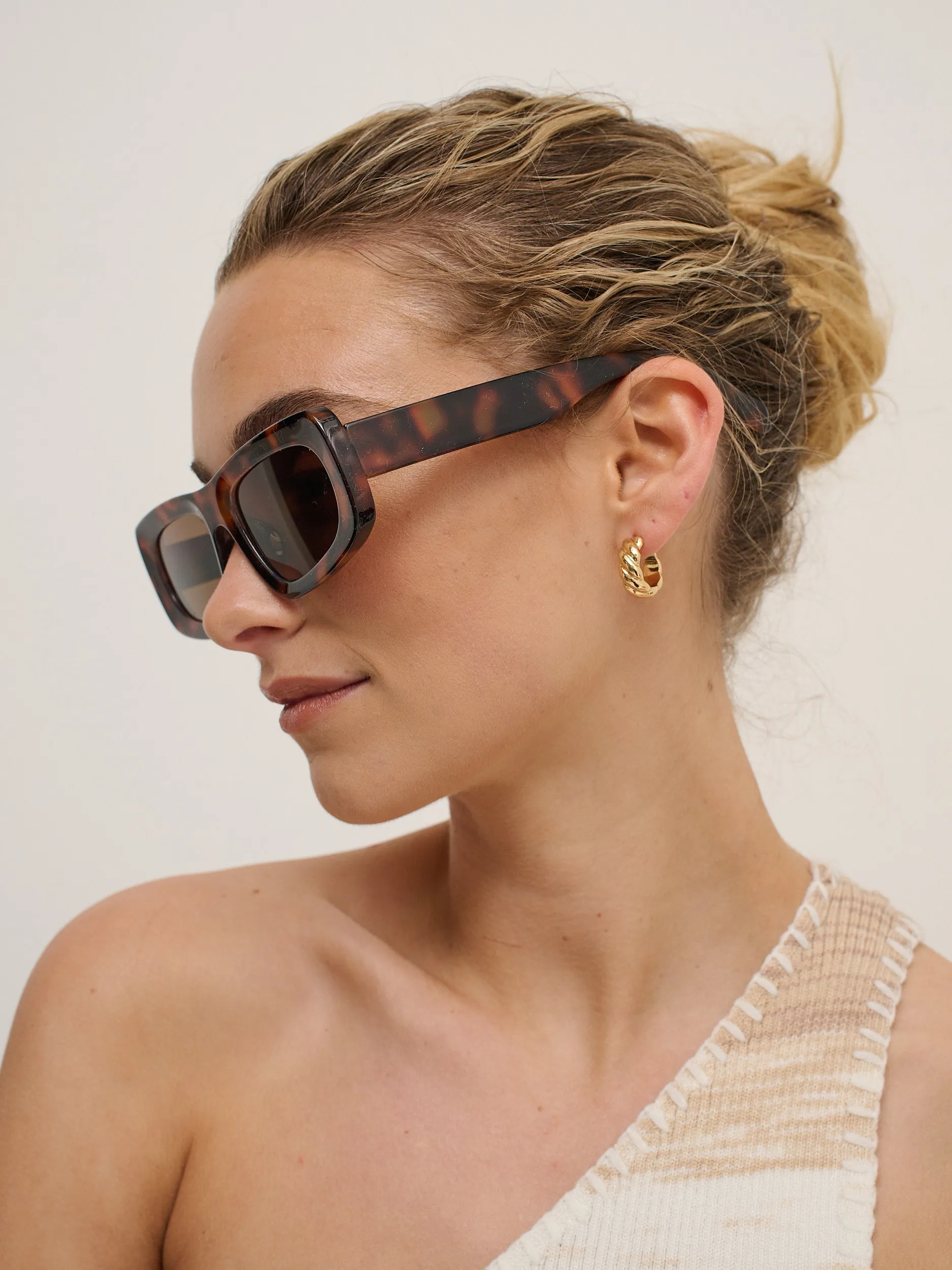 Grasson Rectangular Sunglasses in Tort