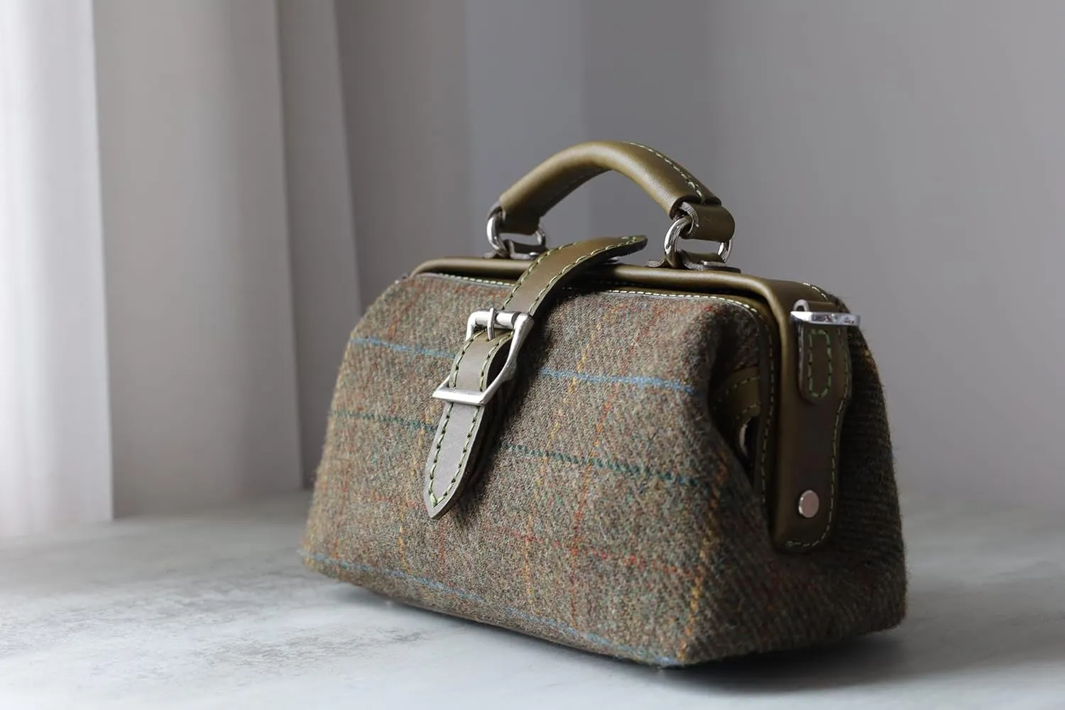 Harris Tweed Lady's Wool Leather Doctor Bag Women Crossbody Bag, Top Handle Bag, Long Strap Purse, Shoulder Bag every day carry (olive)