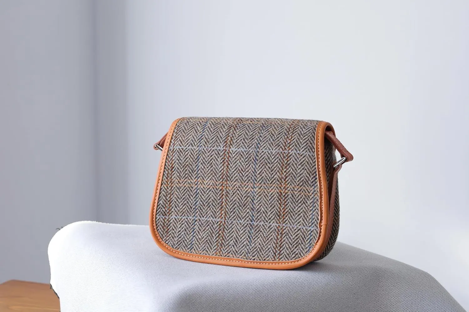 Harris Tweed Lady's Wool Leather Saddle Bag Women Crossbody Bag, Long Strap Purse, Shoulder Bag every day carry (honey)
