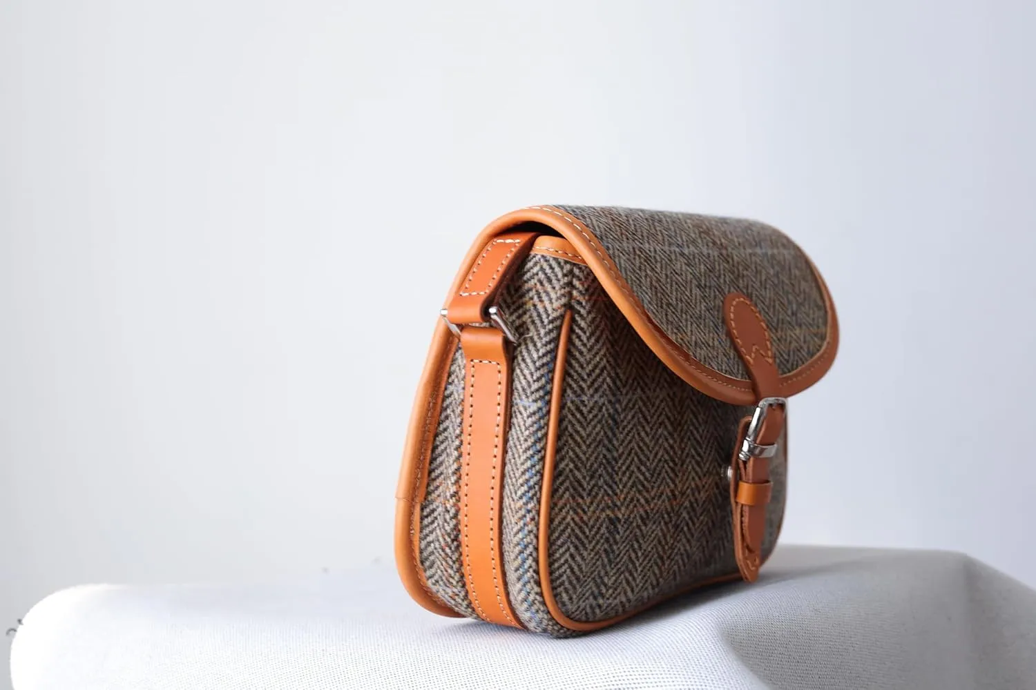 Harris Tweed Lady's Wool Leather Saddle Bag Women Crossbody Bag, Long Strap Purse, Shoulder Bag every day carry (honey)