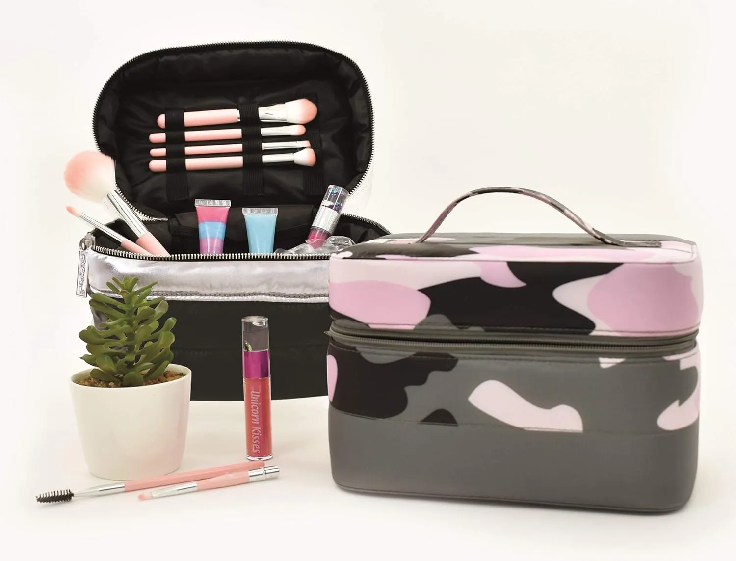 iscream Orchid Dusk Camo Zippered, Handled, Fully Lined 9" x 6" Train Case Style Cosmetic Travel Bag