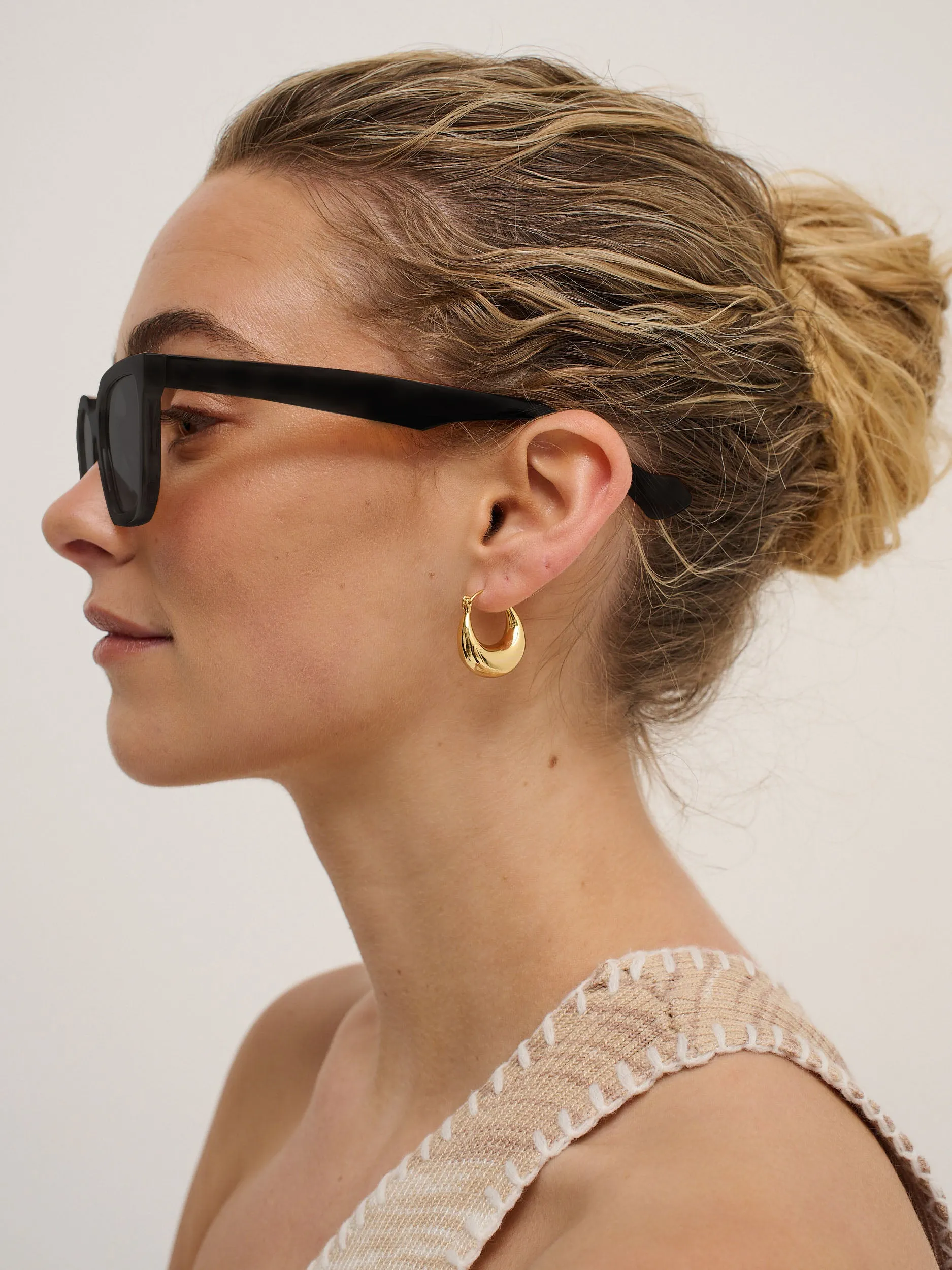 Kitty Rectangular Sunglasses in Black