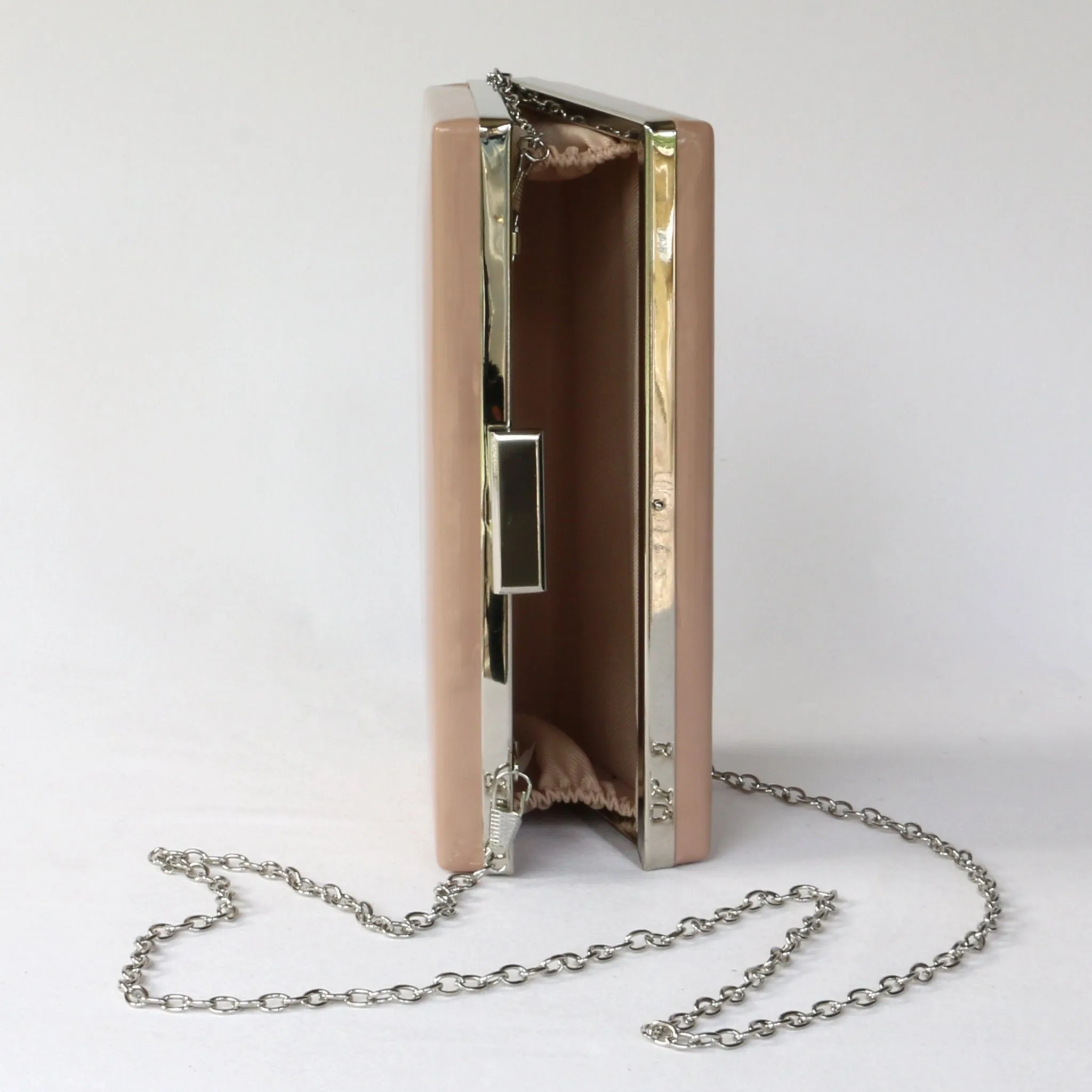 Ladies Hard Case Clutch Bag in faux Patent with Detachable Strap
