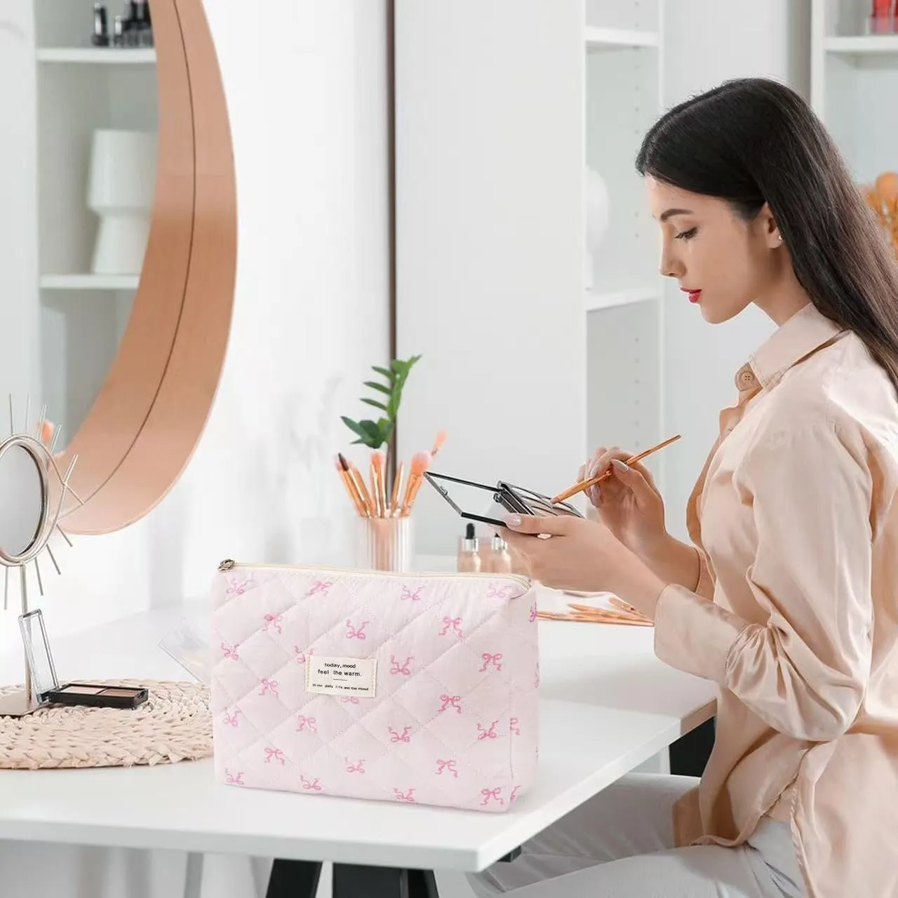 Large Travel Quilted Makeup Bag，Cute Bow Cotton cosmetic bag, Fashionable aesthetic makeup bag,Coquette Aesthetic Floral Travel Toiletry Bag for Women