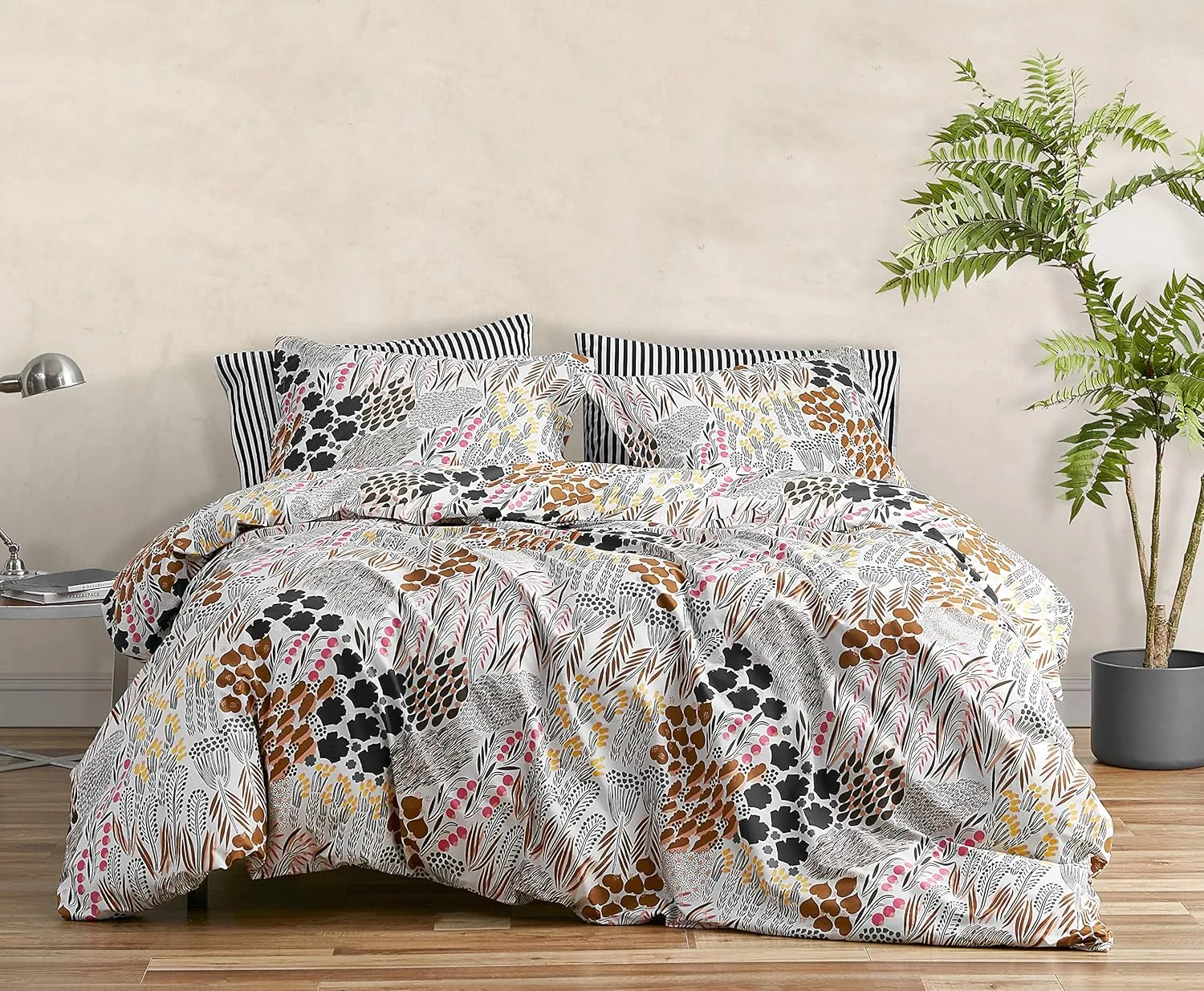 MARIMEKKO - Queen Comforter Set, Cotton Percale Bedding with Matching Shams, Stylish Modern Home Decor (Pieni Letto Multi, Queen)