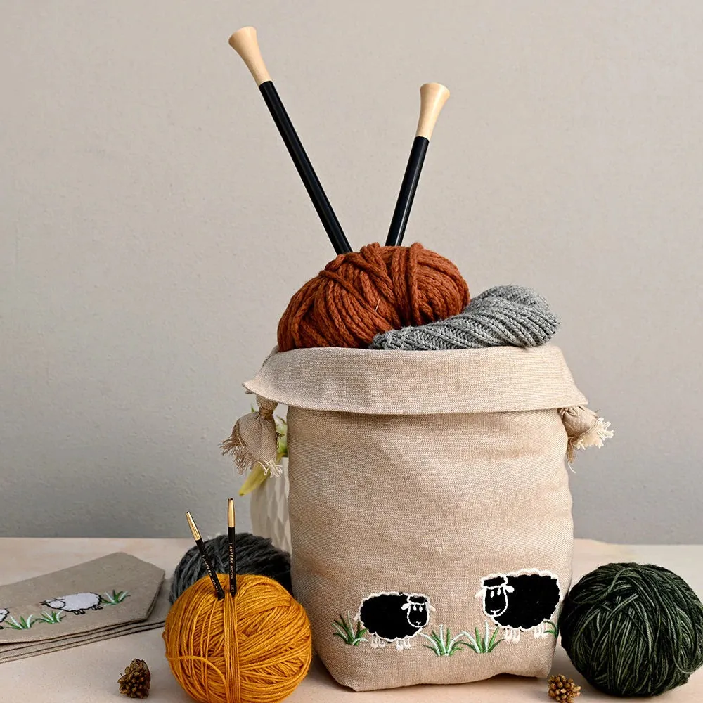 Meadow Pouch (Lantern Moon)