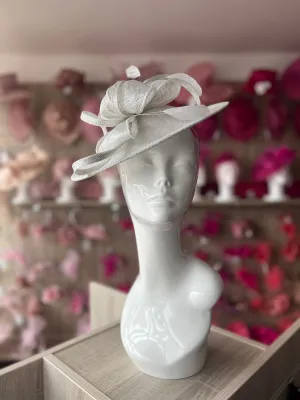 Metallic White Teardrop Disc Fascinator