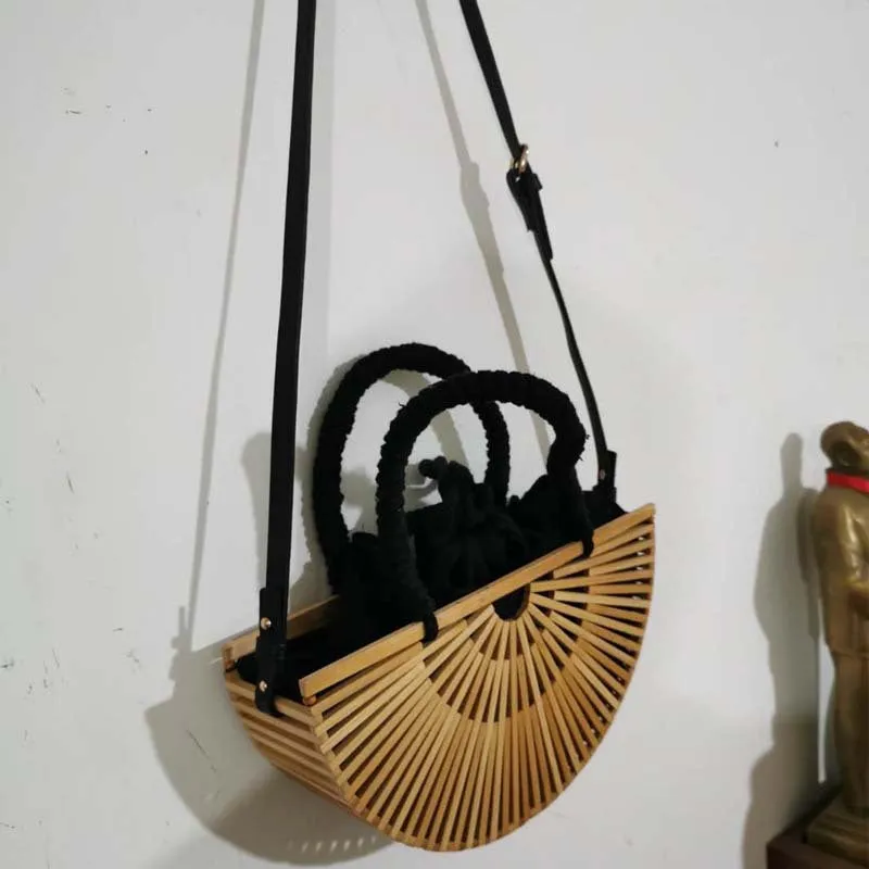One Shoulder Messenger Rattan Outdoor Beach Bag