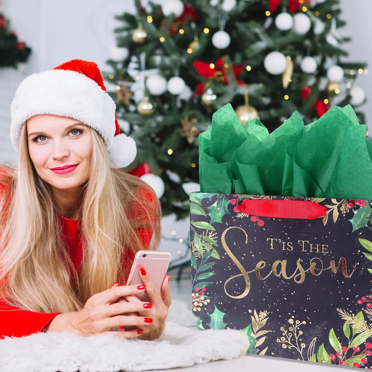 PAPER FAIR 12Pcs Red Green Metallic Gold Christmas Gift Bags Bulk, Medium 9x7 In, Gilded Xmas Tree Noel Gift Wrap Bags, Mistletoe Foiled Paper Favor Bag Gift Packaging for Thanksgiving Holiday New
