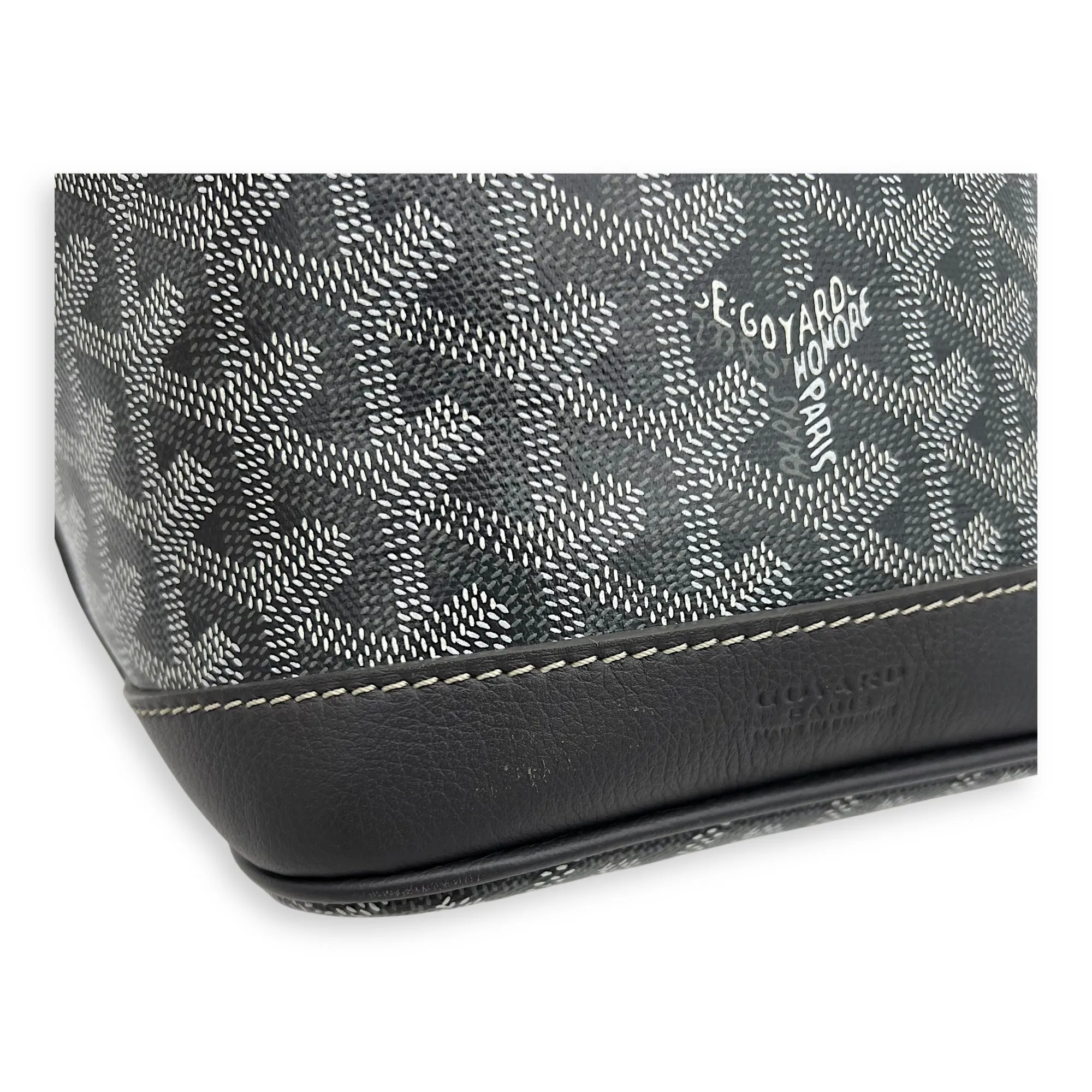 Petit Flot Crossbody Bag Grey in Coated Canvas, Silver hardware
