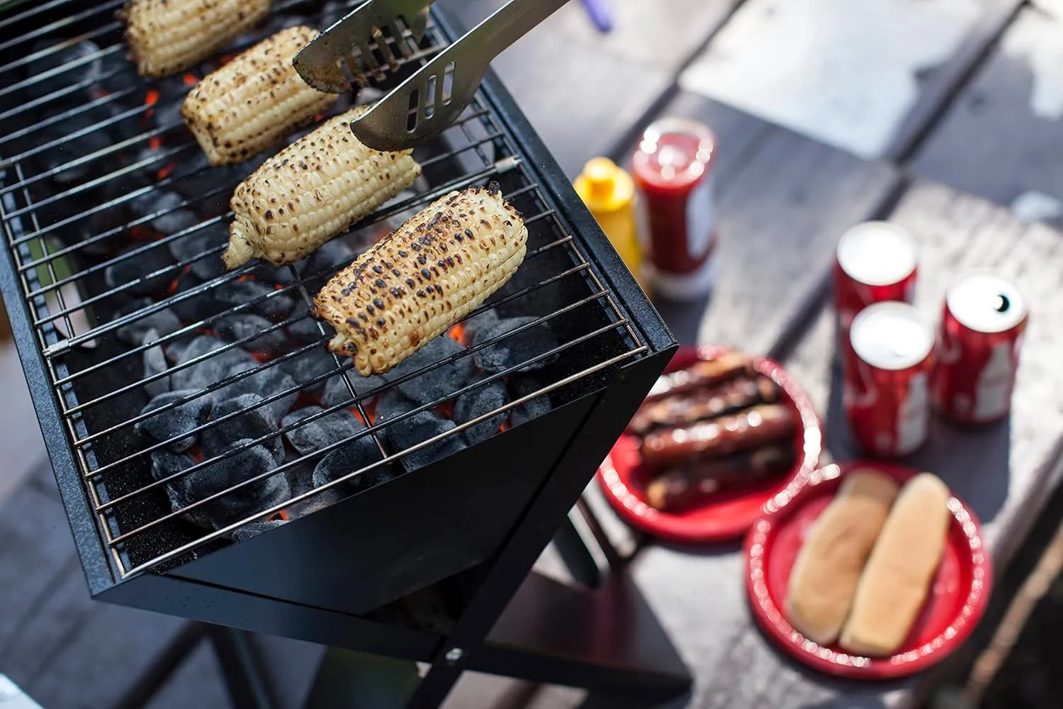 PICNIC TIME NCAA Minnesota Golden Gophers X-Grill Portable Grill, Camping Grill, Small Charcoal Grill for Tailgating, (Black)
