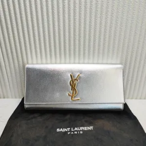 Preloved Saint Laurent YSL Silver Metallic Clutch 12239639