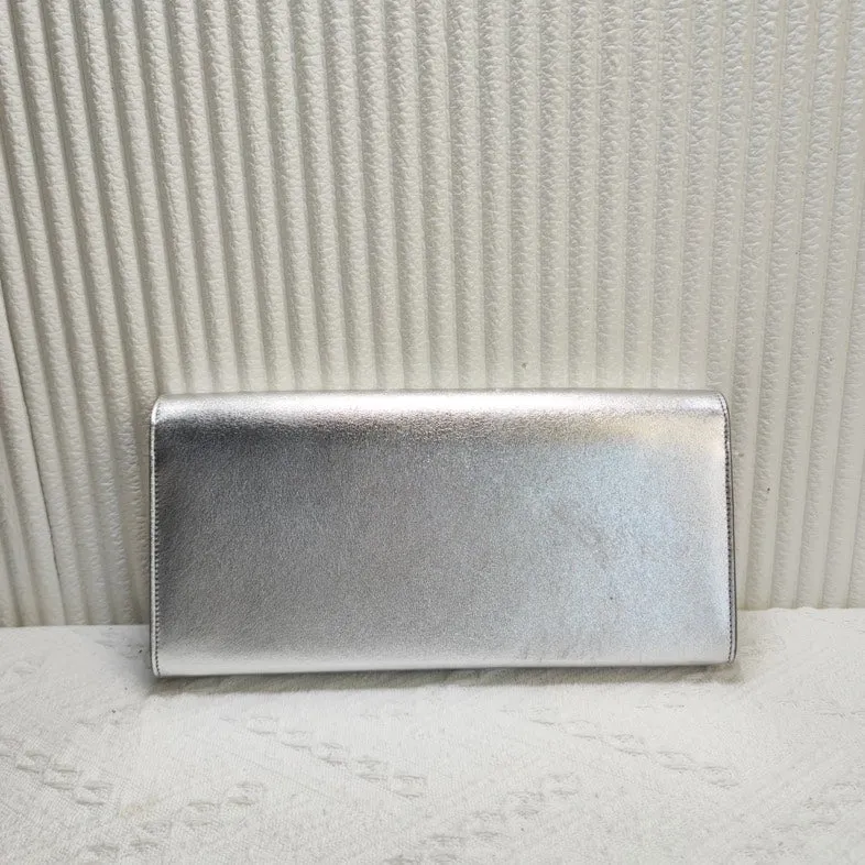 Preloved Saint Laurent YSL Silver Metallic Clutch 12239639
