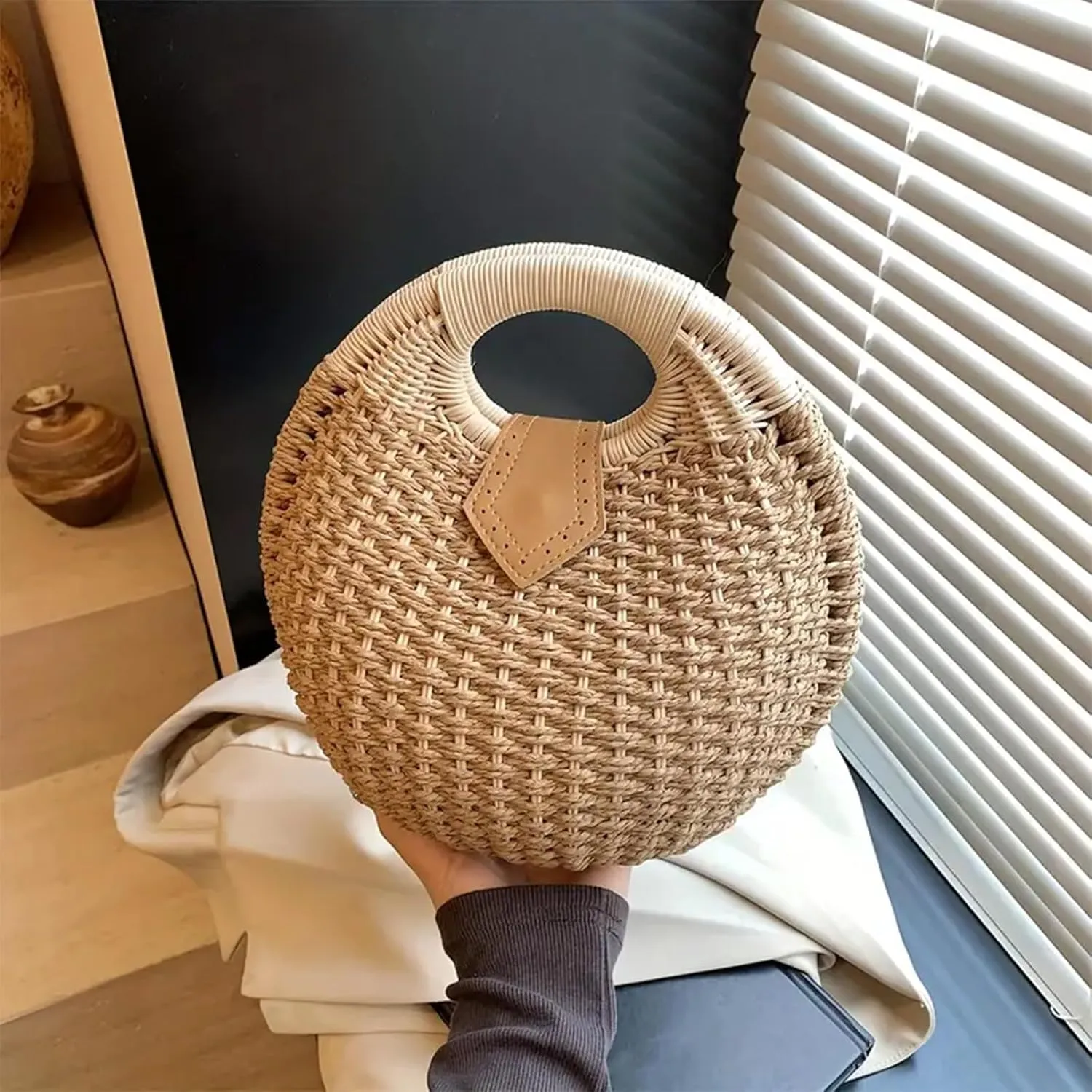 Rattan Handbags for women, Handwoven Straw Bag, Summer Beach Rattan Tote Bag, Round Handle Ring Purses, Retro Woven Shell Bag