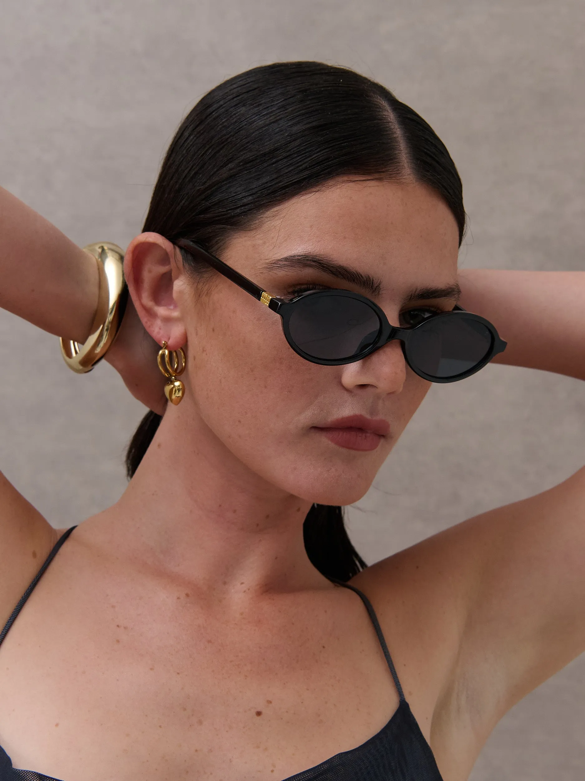 Sezane Vintage Sunglasses in Black