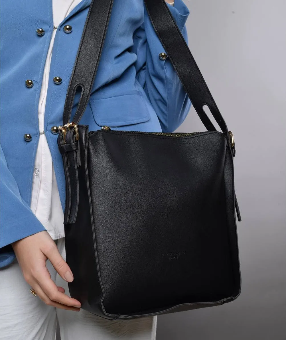 Simple black shoulder bag
