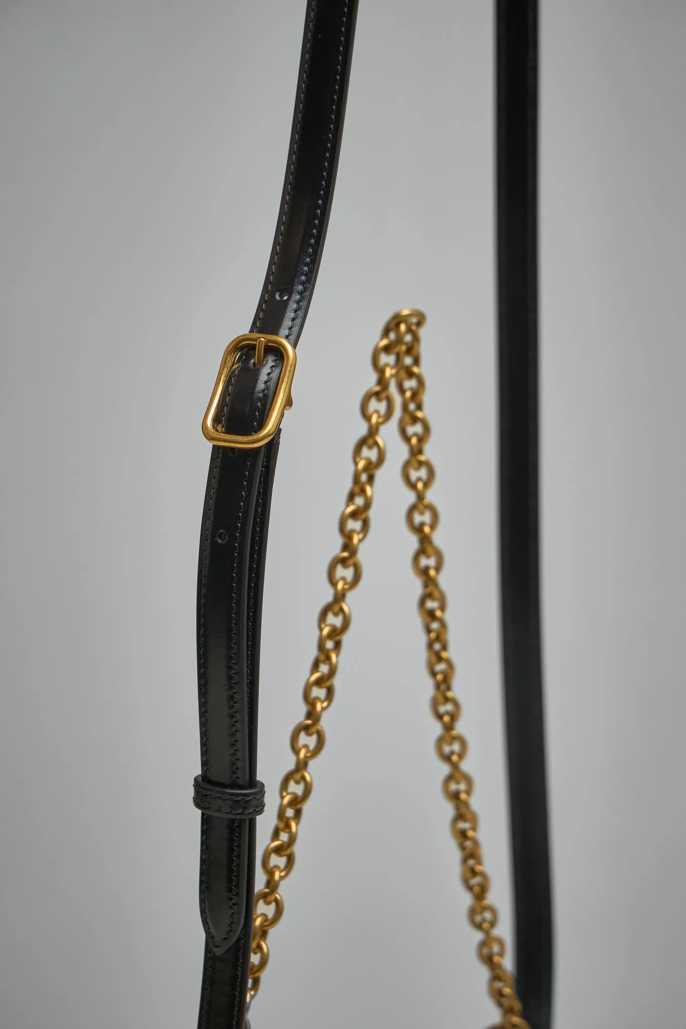 Vain Small Clutch
