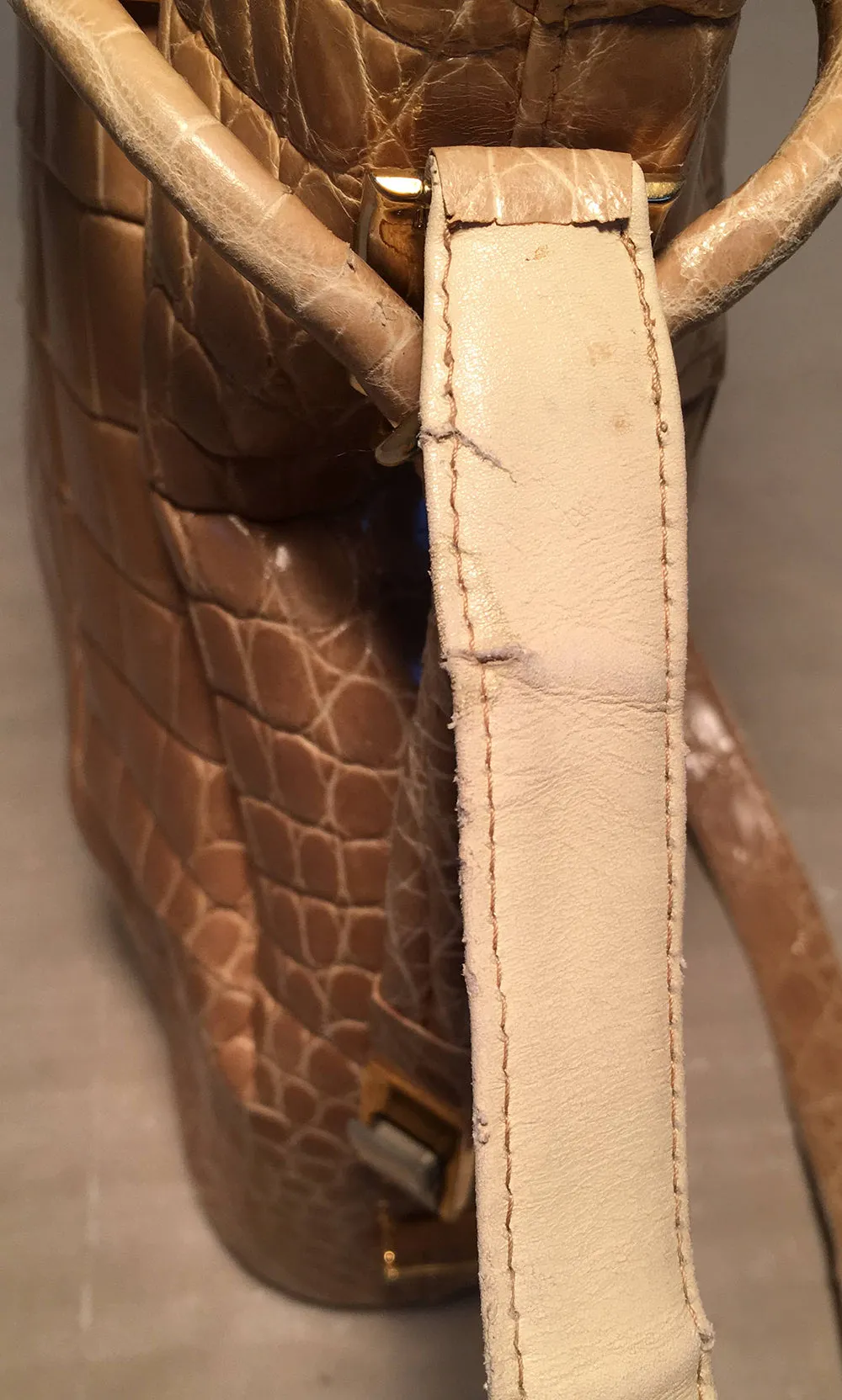 Vintage Morabito Tan Alligator Shoulder Bag