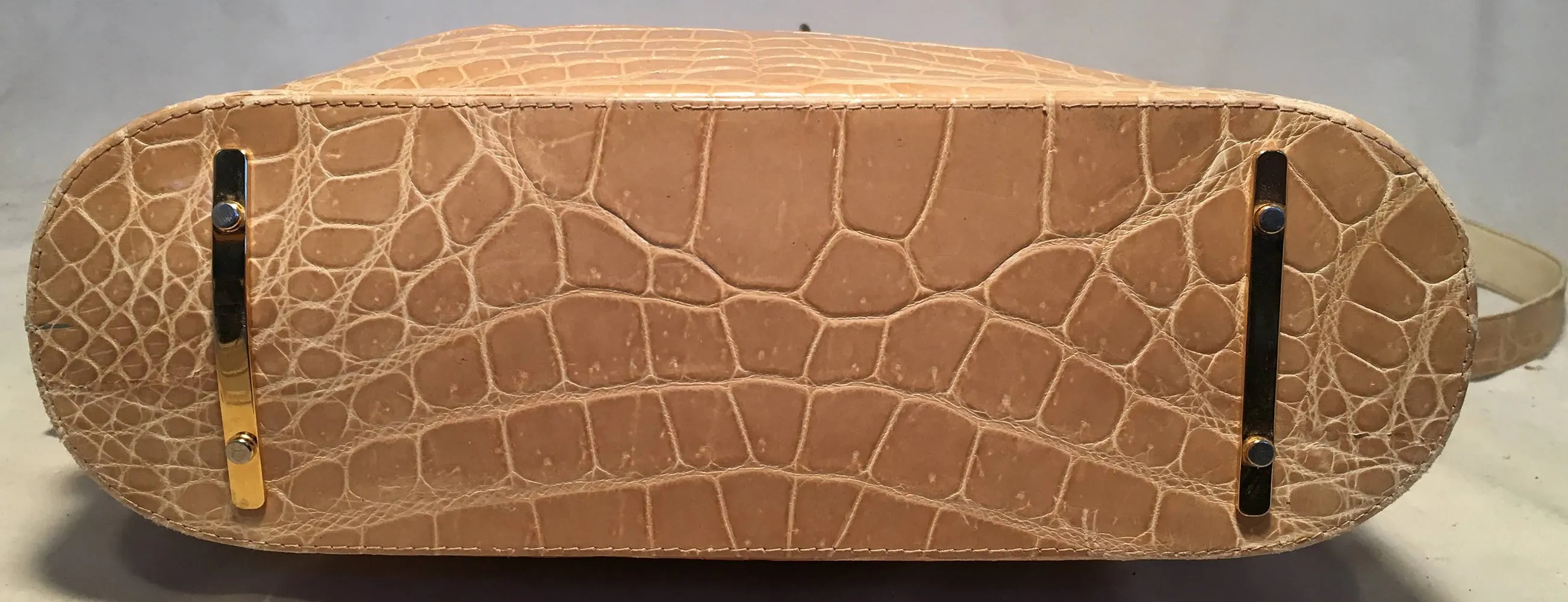 Vintage Morabito Tan Alligator Shoulder Bag