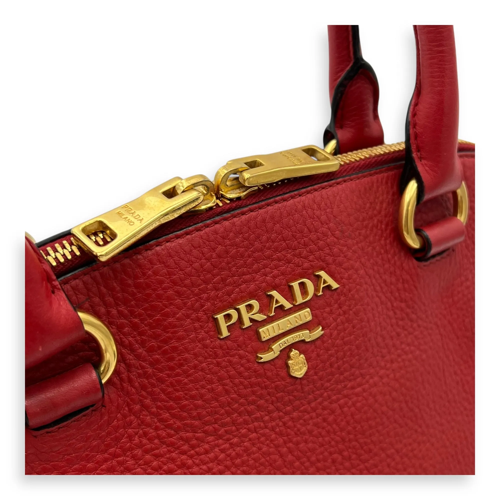 Vitello Daino Medium Red Crossbody Bag in Calfskin, Gold hardware