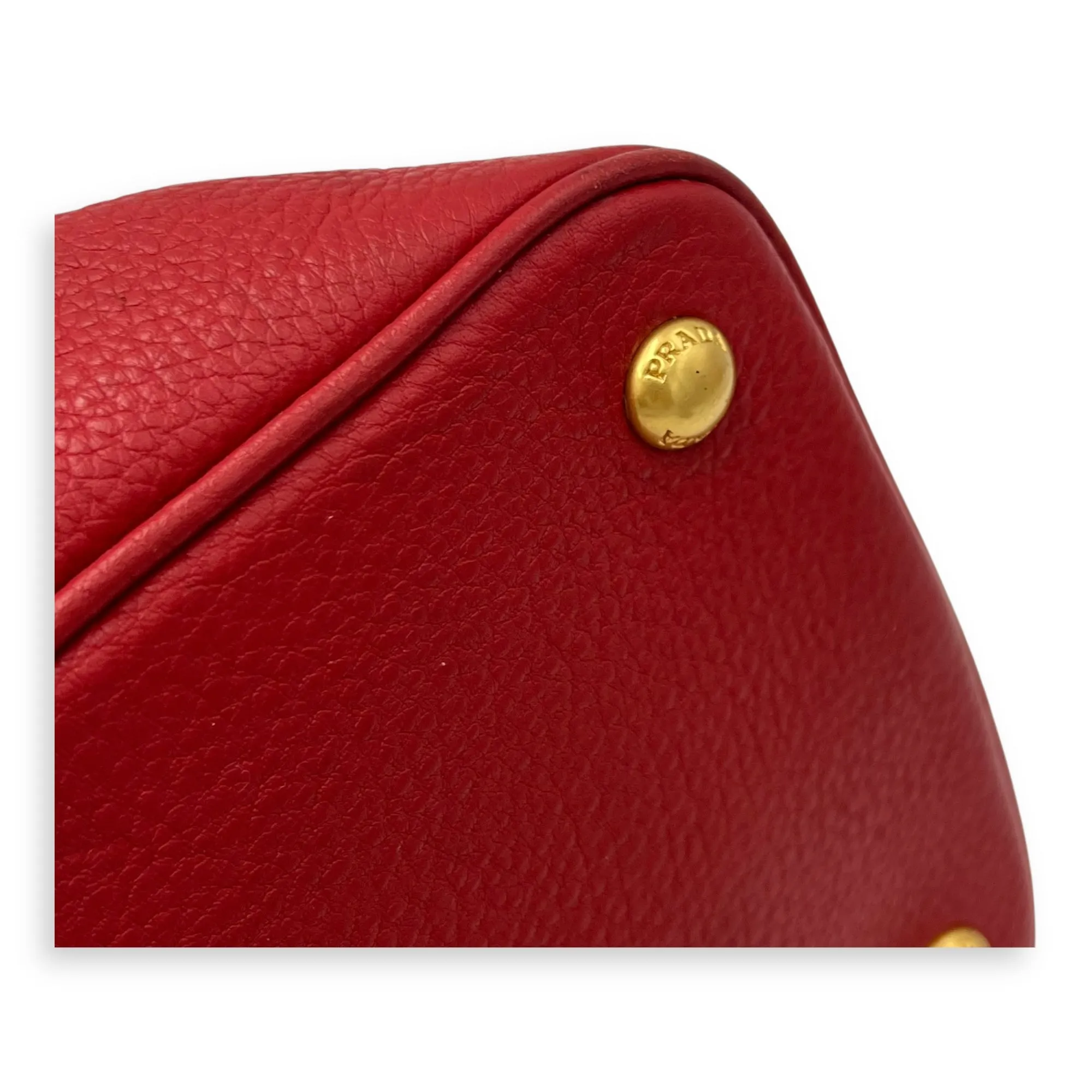 Vitello Daino Medium Red Crossbody Bag in Calfskin, Gold hardware