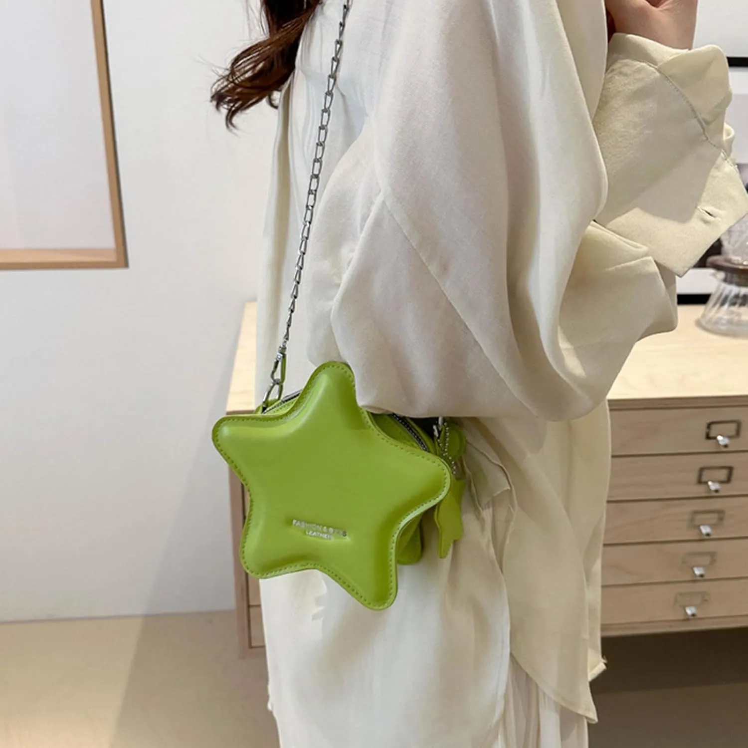 Women PU Leather Shoulder Bag Cute Star Shape Sparkly Metallic Crossbody Bag with Metal Chain Small Purse for Shopping