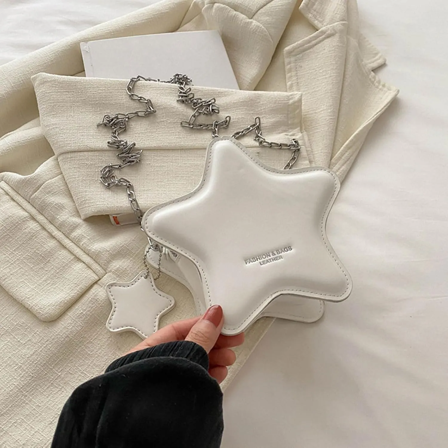 Women PU Leather Shoulder Bag Cute Star Shape Sparkly Metallic Crossbody Bag with Metal Chain Small Purse for Shopping