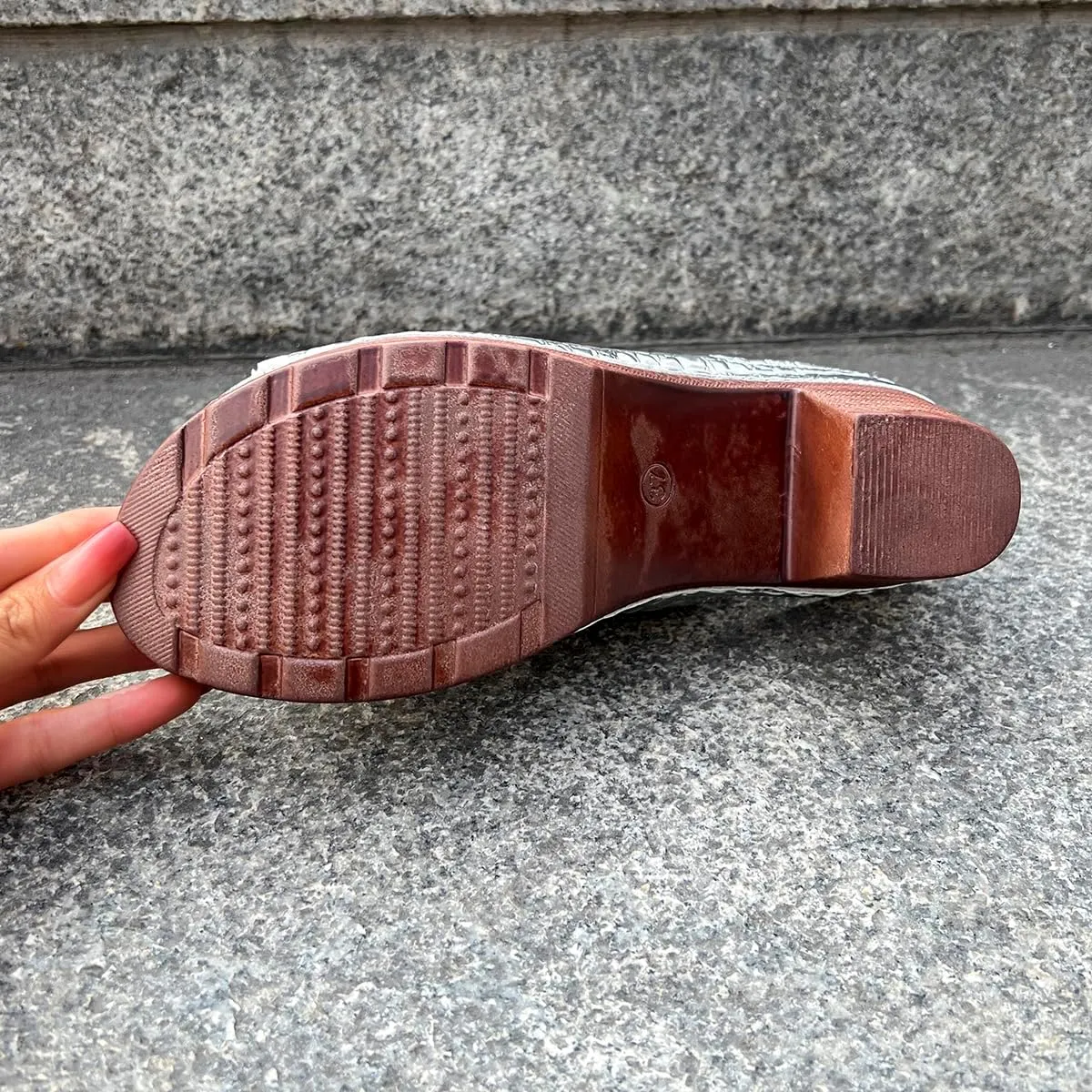 Women's Metallic Snake Print Ankle Strap High Heeled Sandals Summer Lightweight Thick Bottom Fashion One Foot Stirrup Open Toe Comfortable Chunky Heel Waterproof Platform Sandals